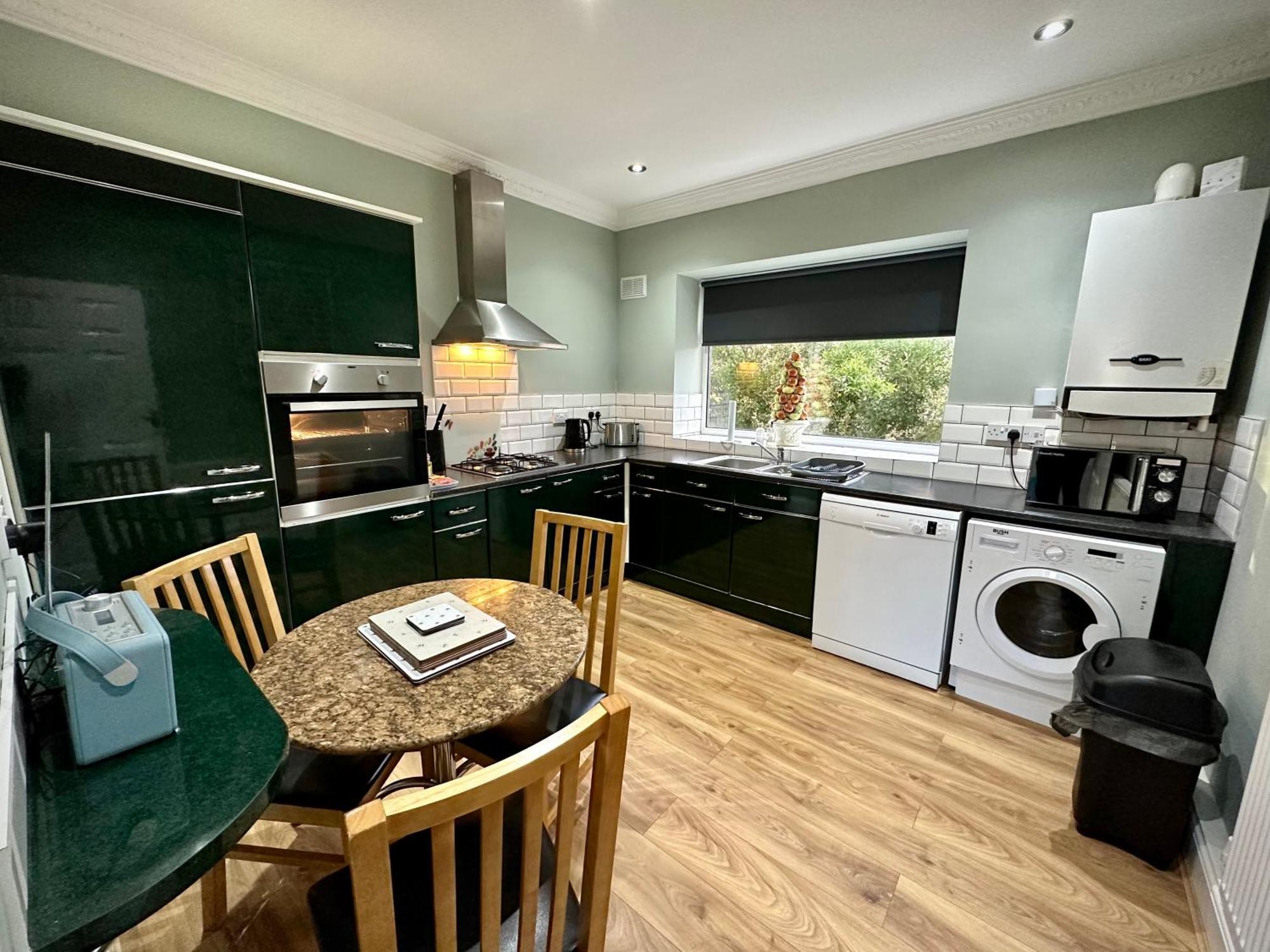 Roker Cottage, Luxury Seaside Apartment, Private Parking, Sky Tv Sunderland  Exterior photo